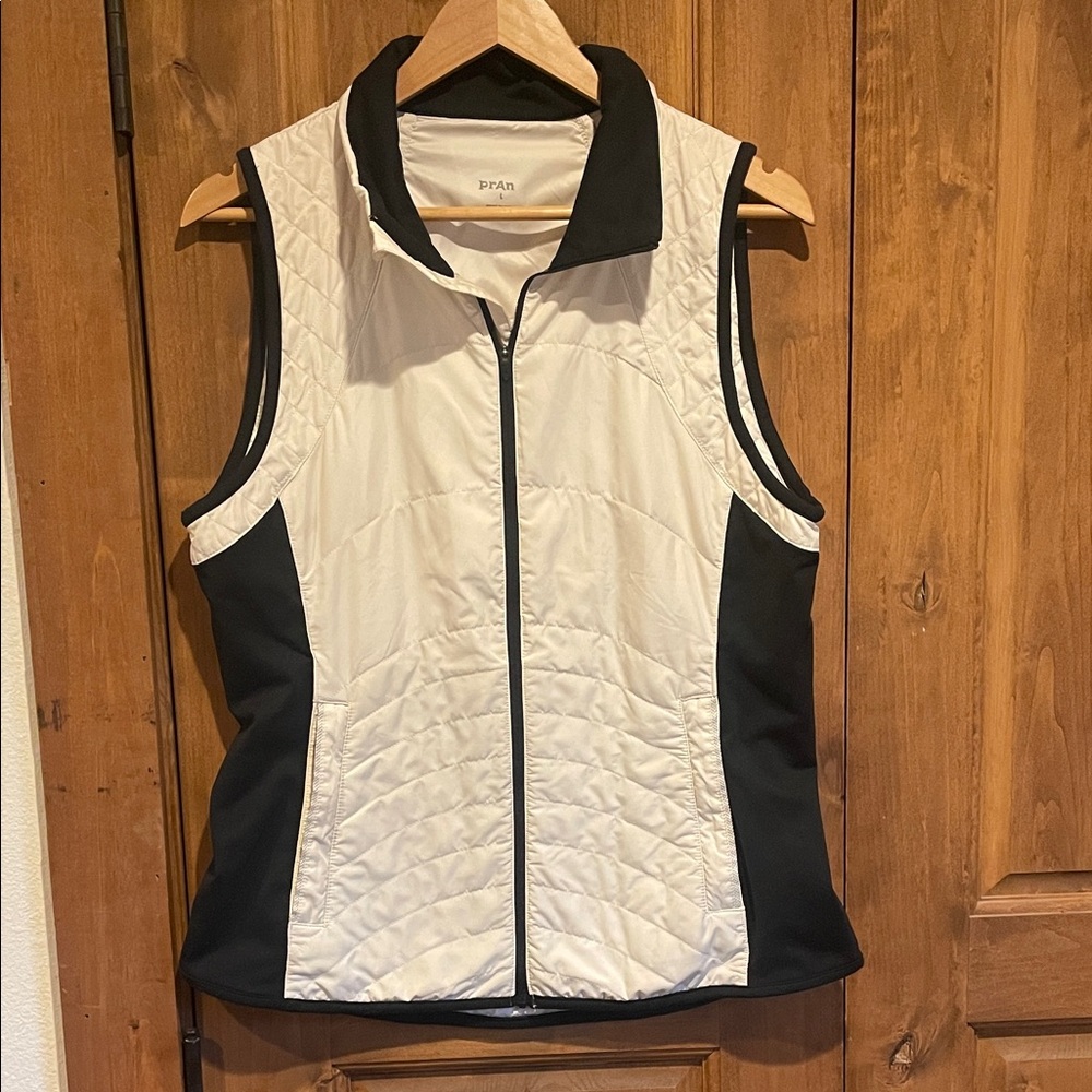 Prana Quilted Sleeveless Vest in White and Black